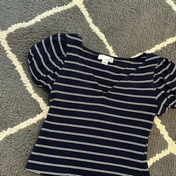 Navy and White Striped Cropped Puff Sleeve Tee - Picture 2 of 5